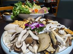 -野菌皇海景野生菌火锅(滨海大道店)