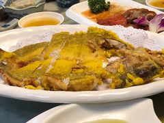 蒜香脆皮鲈鱼-老广酒楼(樱花店)