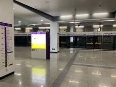 -红土地(地铁站)