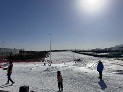 -华彬猛犸滑雪场