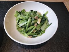 -鱼鲜饭香·招牌汽锅剁椒鱼头王