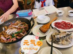 -胡须佬鸡煲四季火锅店(石厦西村直营店)