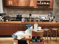 大堂-星巴克臻选(广州沙面店)