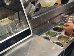 -成都你六姐·牛肉冒菜(信泰中心商场店)