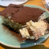 「绿巨人汉堡」分量足口味优