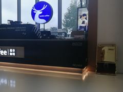 -瑞幸咖啡(绿地锦峰大厦店)