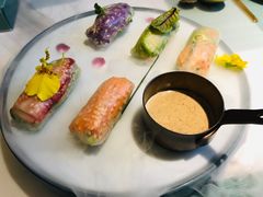 花开漫步彩虹蔬菜卷-蜜桃花开·中西融合菜E&W(南长街店)