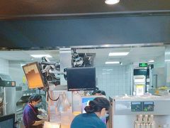-麦当劳(杨林得来速店)