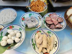 -刘姐啤酒鱼民族演艺餐厅(西街总店)