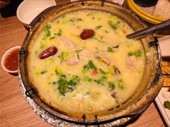 花胶鸡粥-粤仔湾砂锅粥(阳光店)