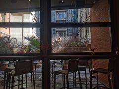 -潮一不贰·法式甜品·生日蛋糕·西式简餐(外滩店)