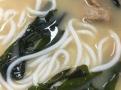 -蒙小妹骨汤饭.米线(新光路店)
