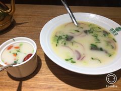 新疆羊杂汤-塔哈尔·新疆盛宴(城西银泰店)