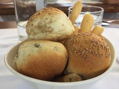 -文艺复兴百货(米兰大教堂广场店)