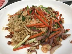 -四川小胡子海鲜(丁村万人海鲜广场店)