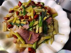 农家小炒肉-锅贴杨一手特色豆花烤鱼饭店(荔波美食街店)