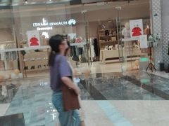 -银泰百货(厦门国贸中心店)