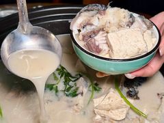 -芦茨金富饭庄·25年老字号·专做稻草鸡