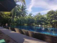 -三亚湾海居铂尔曼度假酒店