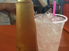 -席娜卡琳火车铁道夜市