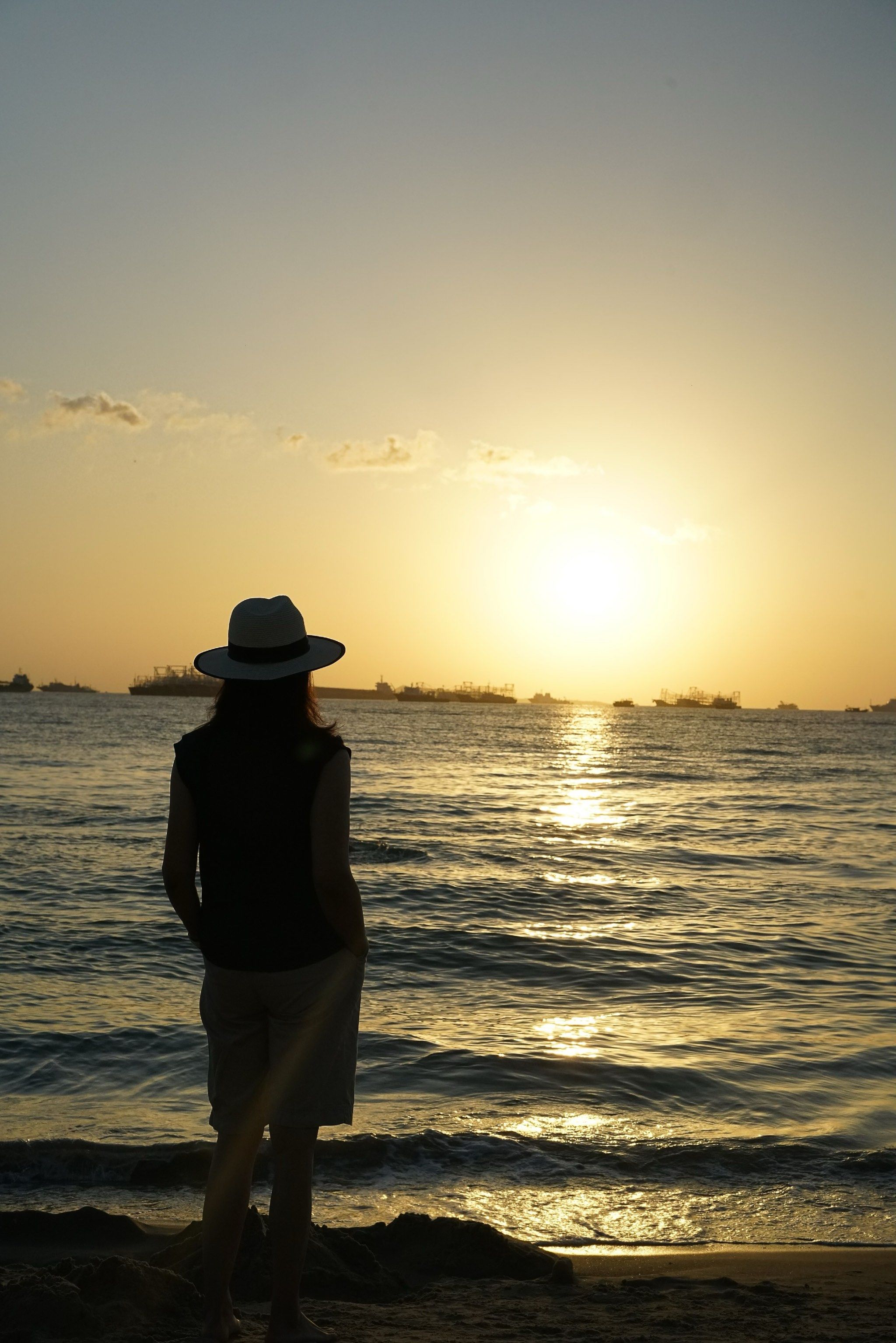 大海日落,温柔了岁月