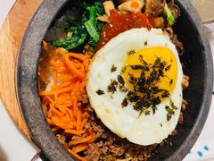 辣白菜五花肉石锅拌饭-七八冷面·延边朝鲜族美食(圣熙八号店)