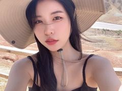 -冰沟丹霞旅游景区