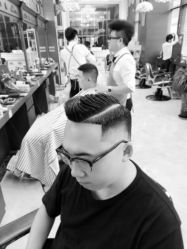 -尼特斯男士发型馆