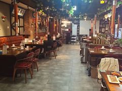 大堂-·缸桶屋·韩式牛肋条自助烤肉(西湖D11店)