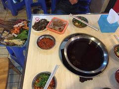 宽粉-牛华八婆麻辣烫(起源店)