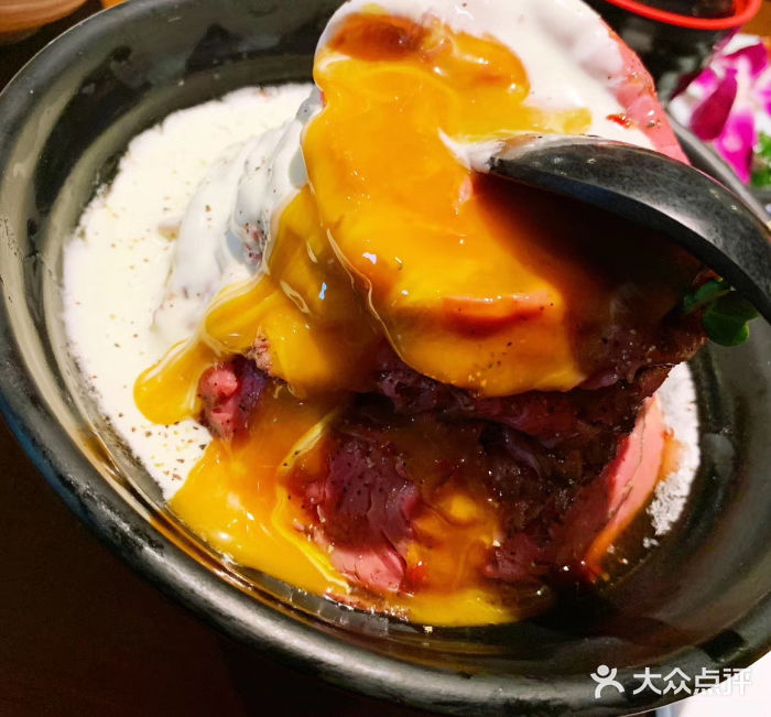 魔丼屋(日月光店)魔王慢烧牛肉丼图片