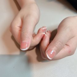 -蜜丝卡伦美甲美睫半永久