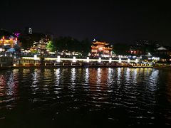 -志龙皇冠吃货椰子铺