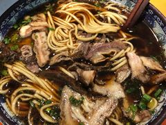 -老新隆牛肉锅贴(新街口店)