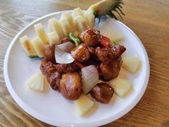 菠萝咕噜肉-一澜江宴·江景地标楚菜(江滩公园店)