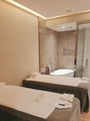 -香港倾城国际·美容美体中心