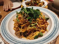 -喝丢一只鞋海鲜烧烤·海肠捞饭(东关街店)