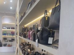 -六六奢品·vintage中古·回收二手奢侈品包包手表首饰(环球港店)