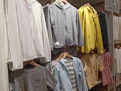 -优衣库(哈尔滨中央大街店)