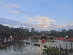 -茅山东方盐湖城景区