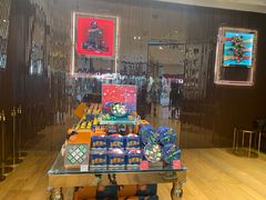 -VENCHI 闻绮(上海佛罗伦萨小镇店)