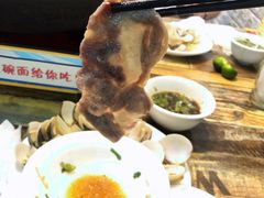 雪花牛肉-拾下卜卜贝•海鲜火锅