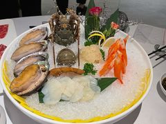 海鲜拼盘（小青龙）-红雀围·海鲜火锅(陆家嘴中心店)