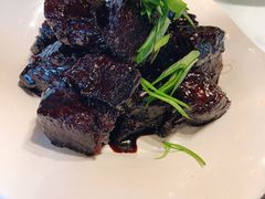 红酒雪花牛肉-小城故事·地道宁波味(月湖盛园店)