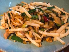 -魏铭鱼头捞饭(晋阳路店)