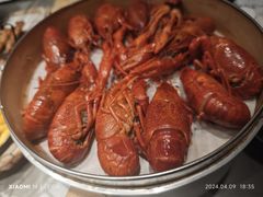 -肥肥虾庄·金牌油焖大虾(沙湖店)