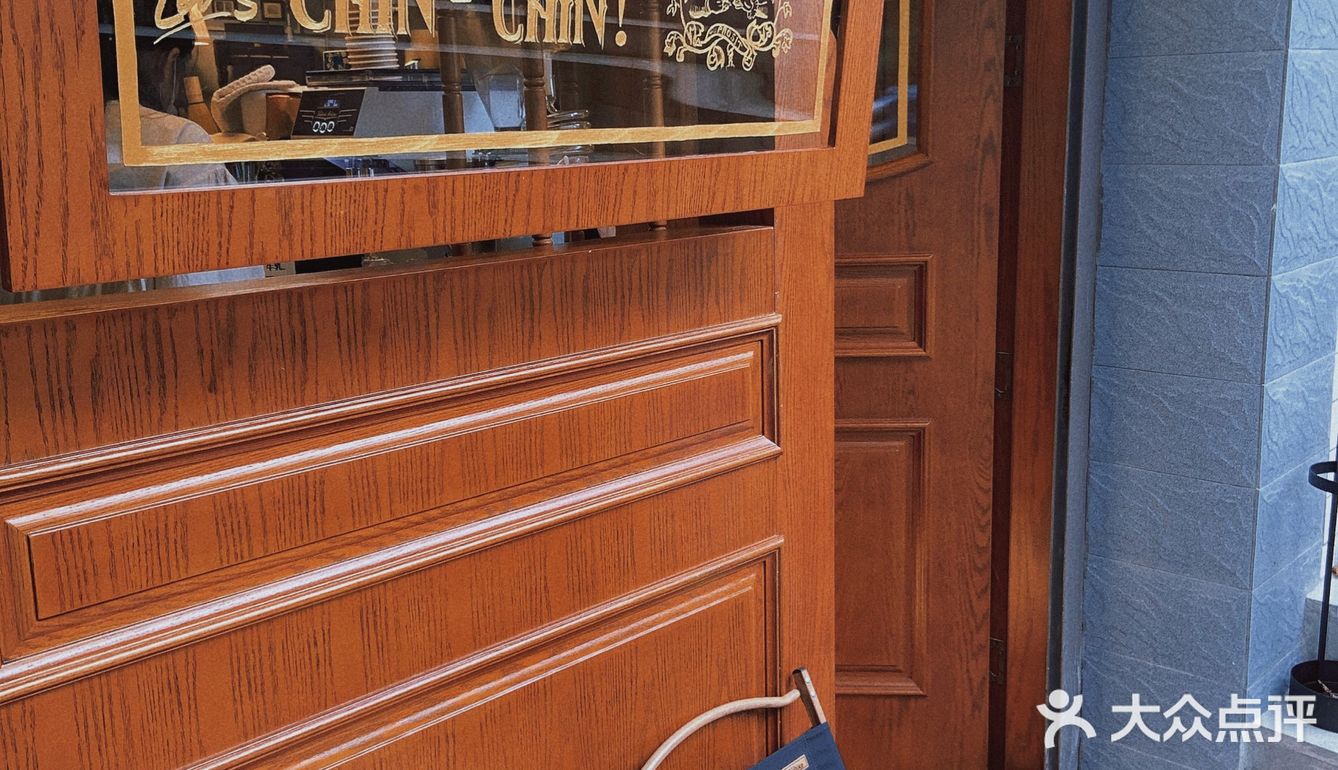 重庆复古咖啡厅 | 楼梯下的英伦风