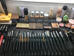 -ME觅妆·定制美妆·彩妆私教(菱角湖店)