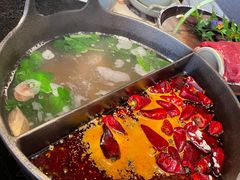 草本鸳鸯锅-盡膳口福跷脚牛肉火锅(晶耀前滩店)