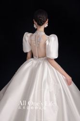 -衣贝姿婚纱礼服馆